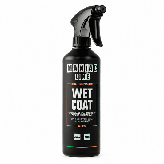 Maniac Line Wet Coat Spray Sealant 500ml bottle, showcasing the clear spray nozzle and label on a white background.