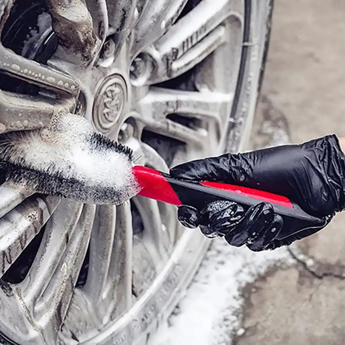 Maxshine Premium Tire Cleaning Brush For Heavy - duty Detailing - Detailing Essentials